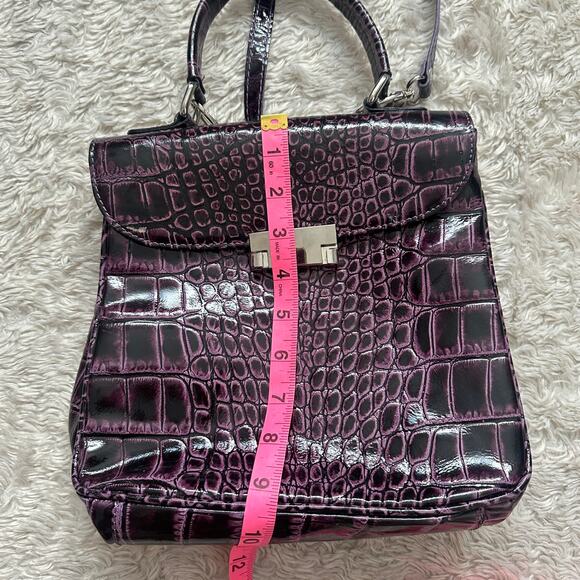 Purple Genuine Leather Crocodile Embossed Patent Purse Crossbody Bag Eggplant - Picture 4 of 11